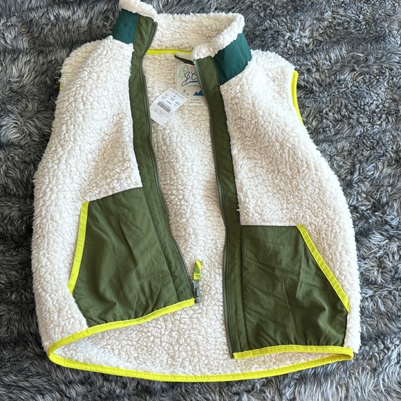 Crewcuts L boys Sherpa vest NWT - Picture 4 of 4